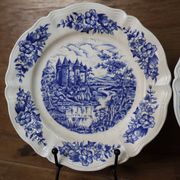 4 vintage Sarreguemines Castle model dessert plates