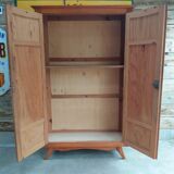 Armoire parisienne