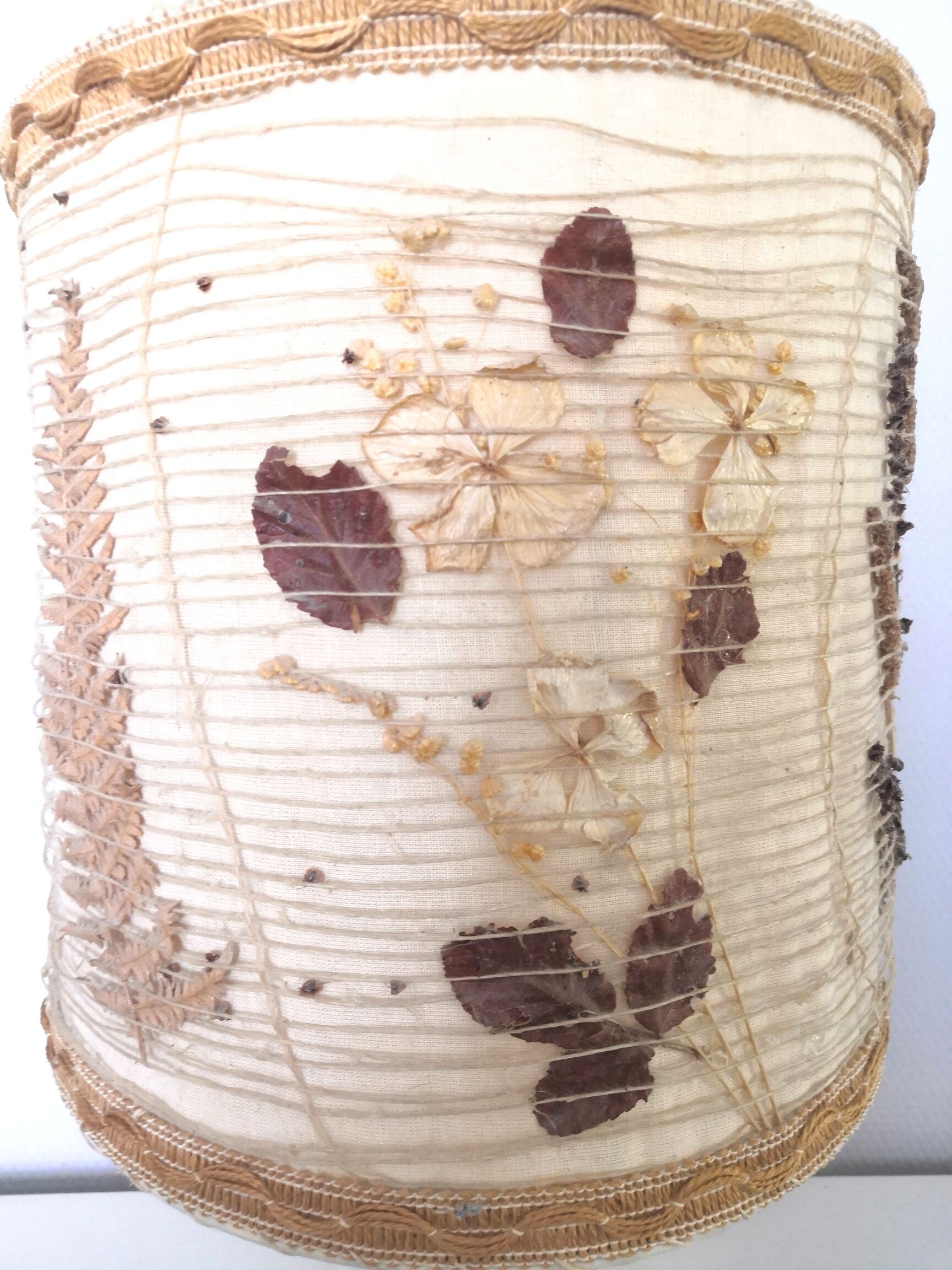 Virebent porcelain lamp and herbarium lampshade from the 70s