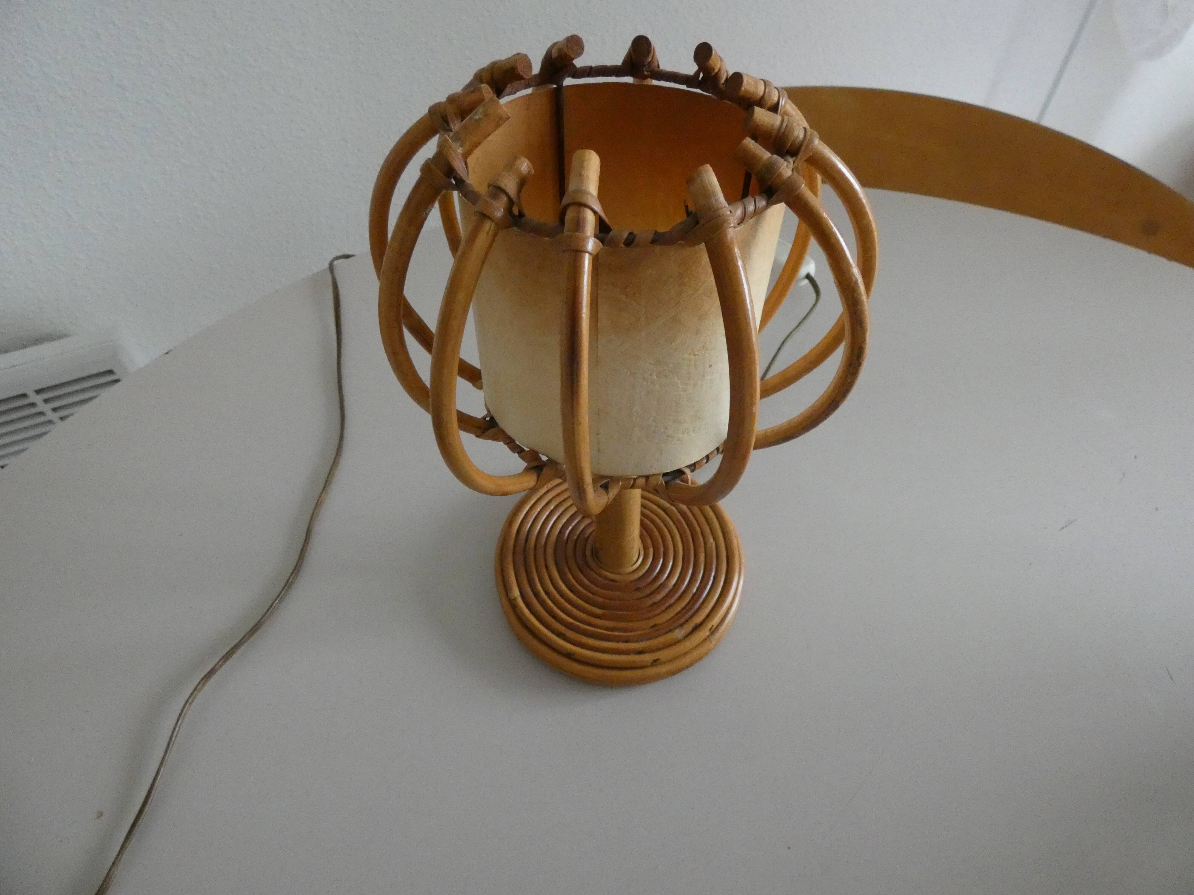 Lampe vintage Louis Soignot rotin