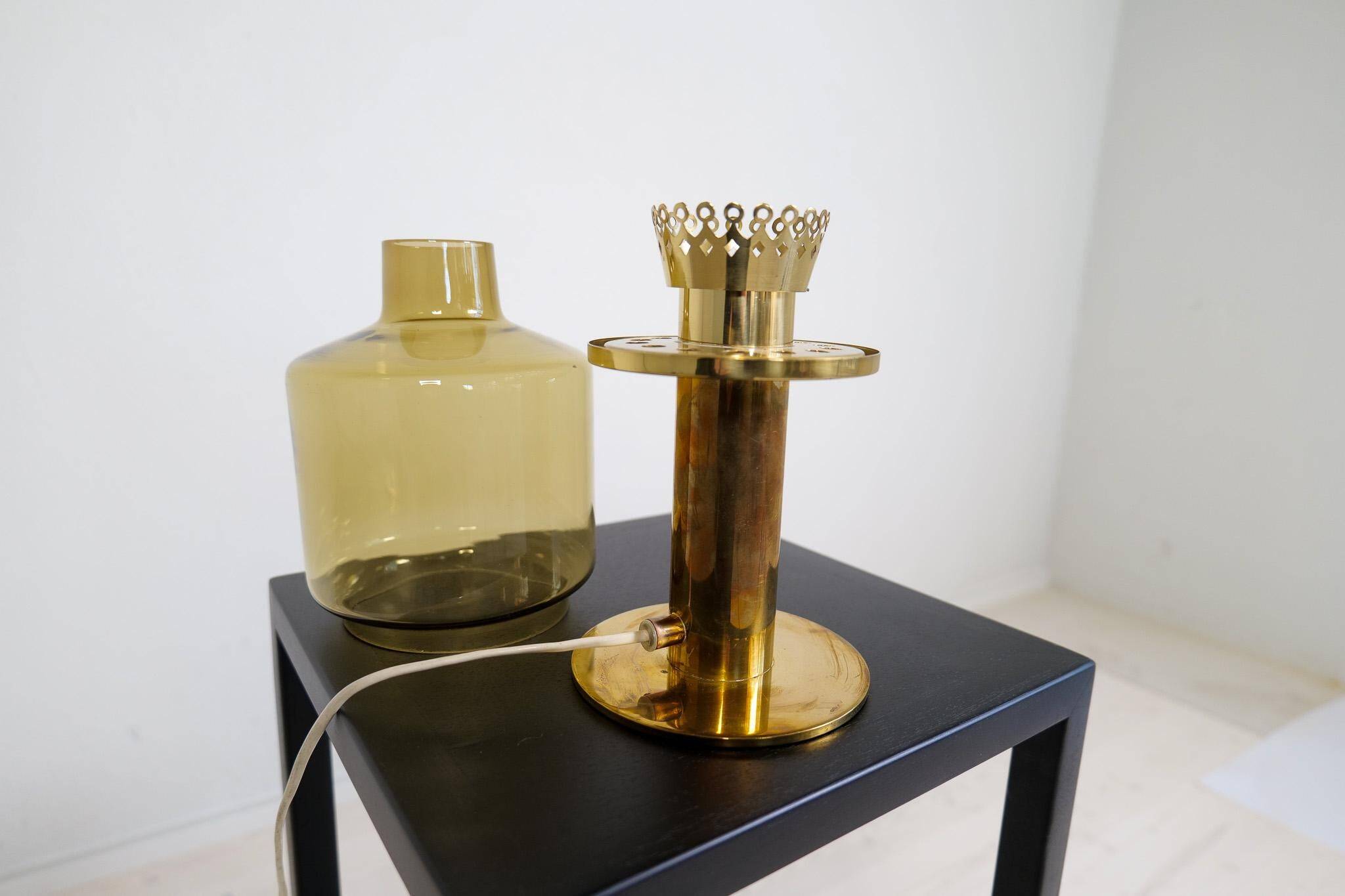 Hans-Agne Jakobsson Table Lamp Model B-102 in brass and glass, 1960s, Sweden