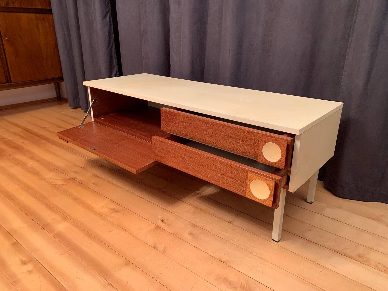 Commode vintage, années 1970