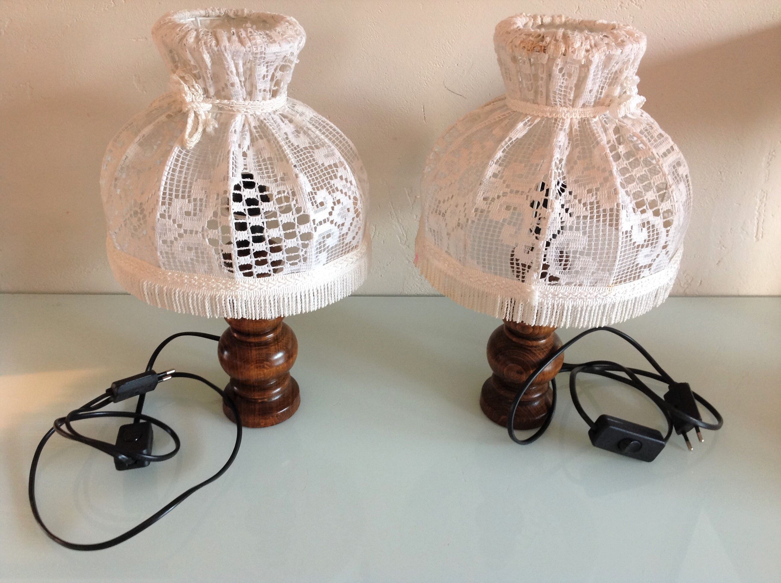 Pair of turned wooden bedside lamps and lace/vintage lampshade 60s-70s