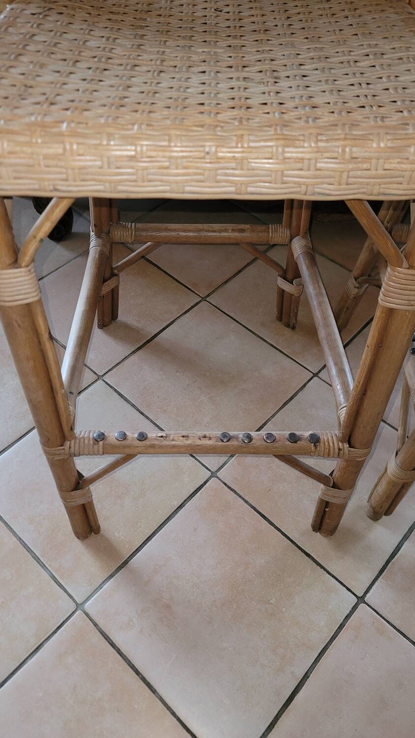 Tabourets de bar rotin vintage