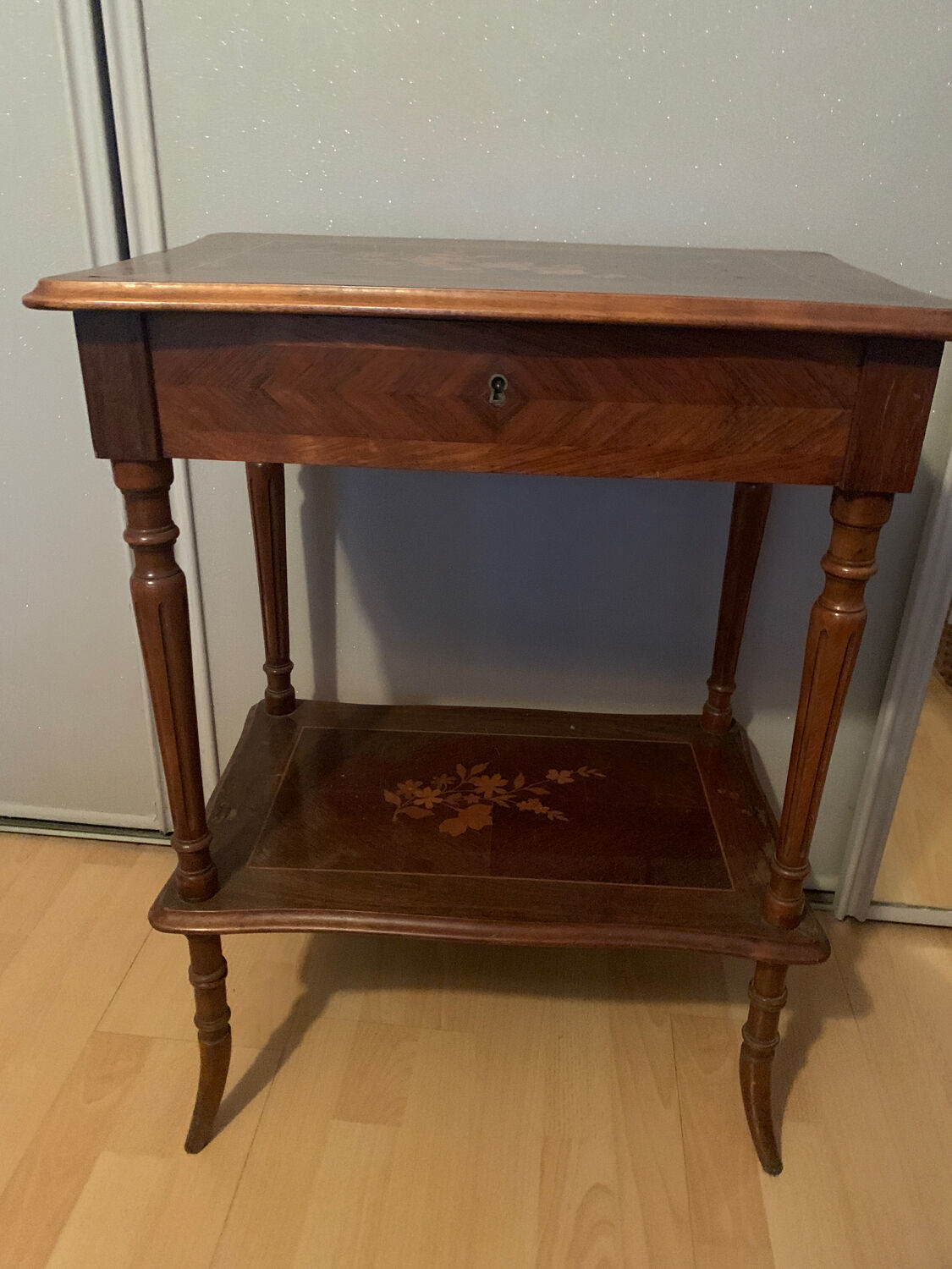 Occasional table with marquetry