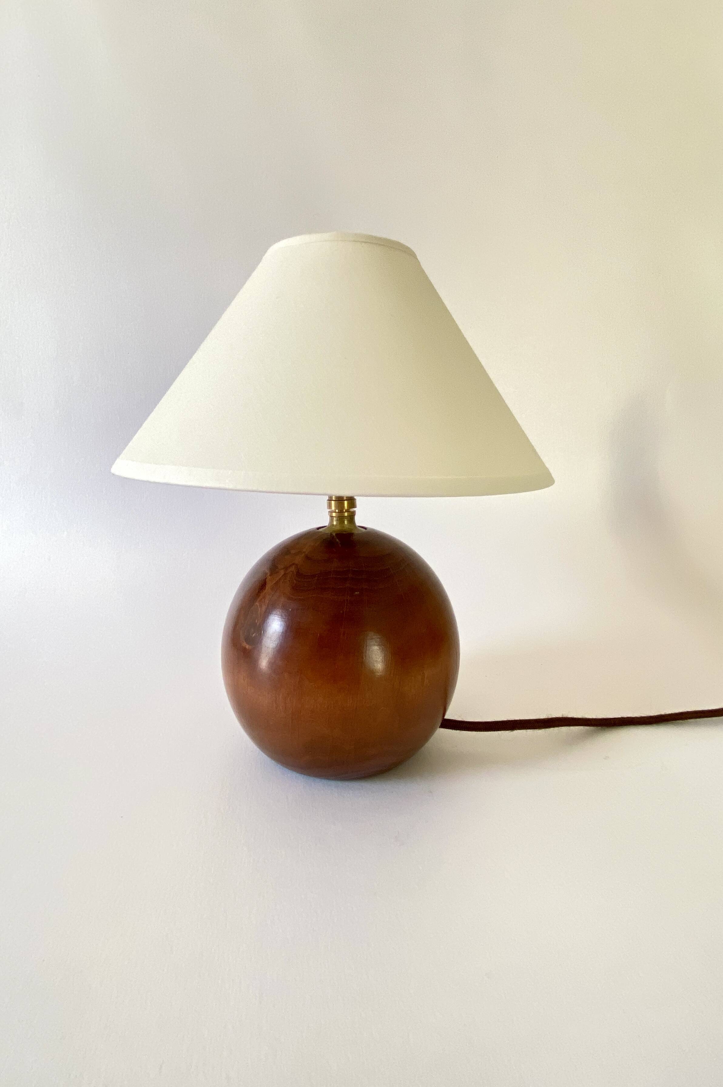 Wooden lamp, recent 2 M fabric cable, pagoda lampshade