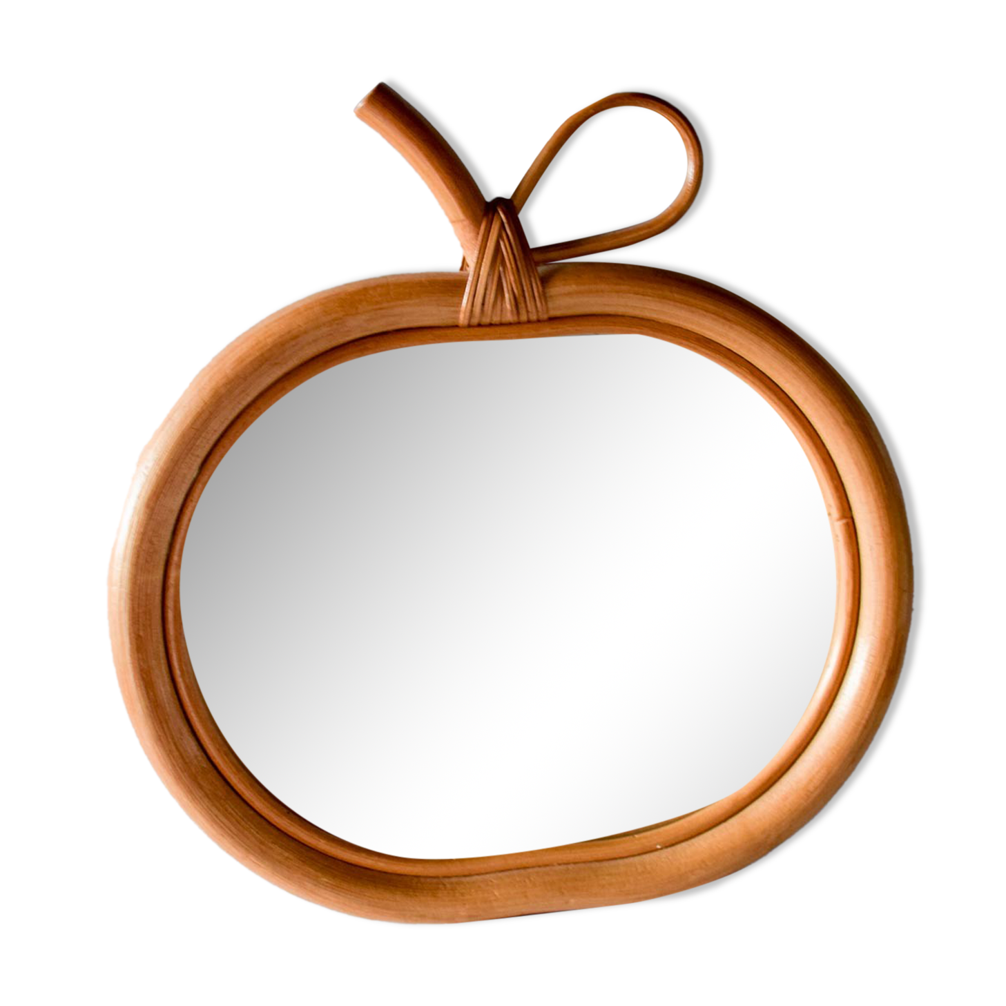Rattan apple mirror