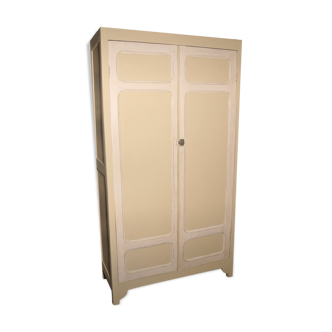 Vintage Parisian wardrobe