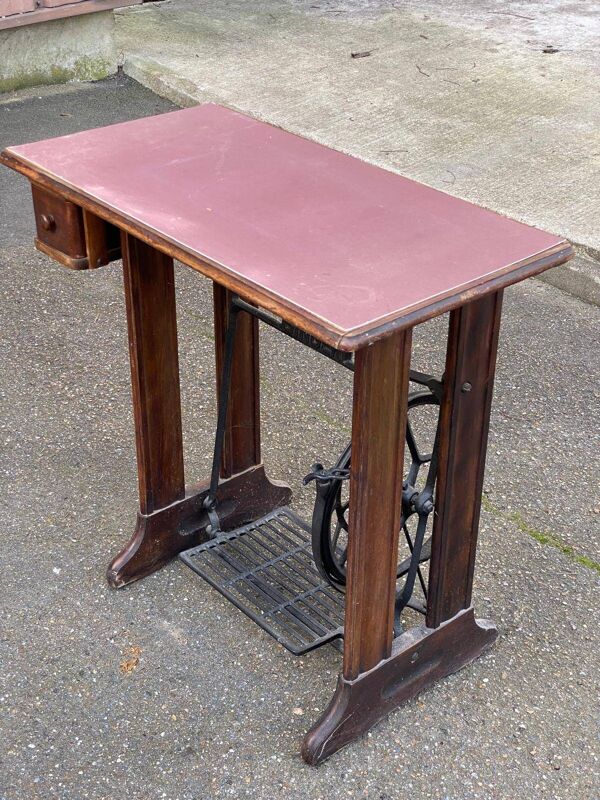 Bureau ancien meuble à coudre Singer