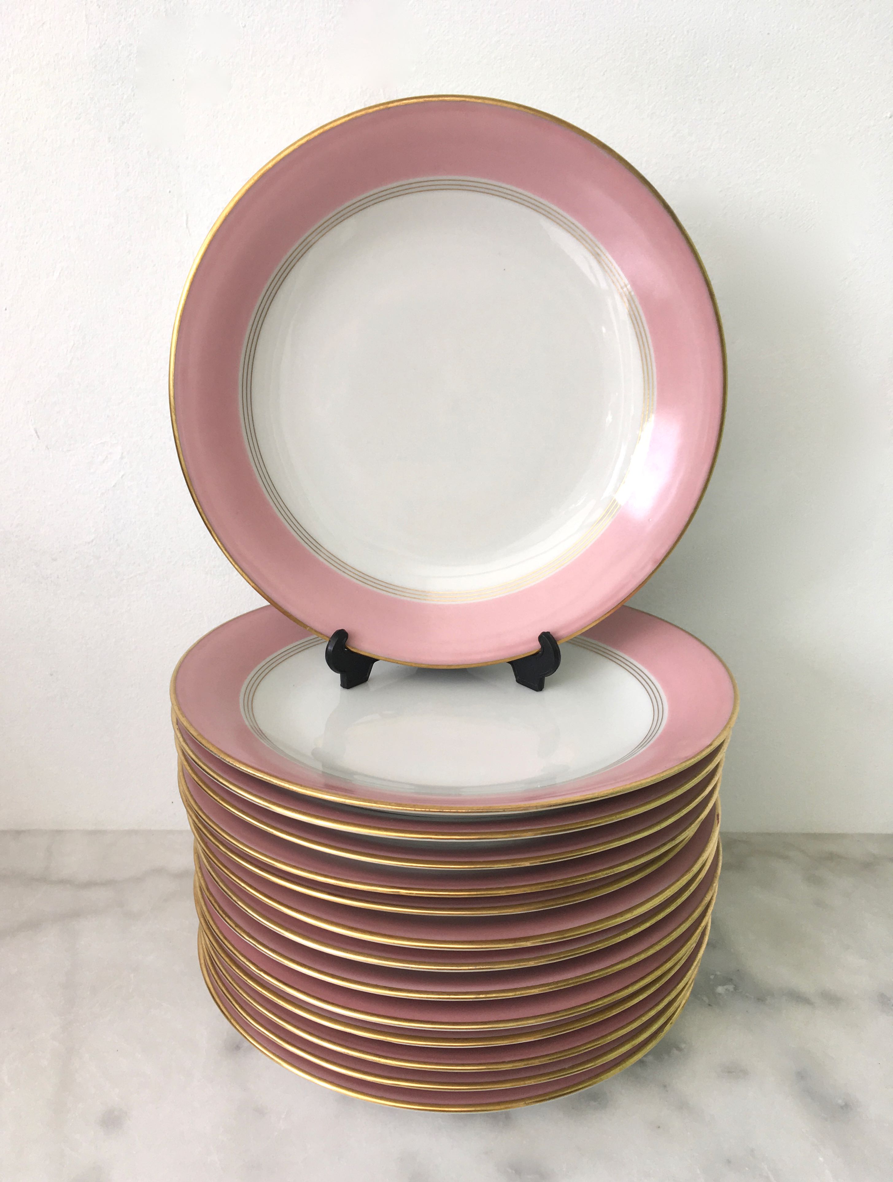 Set of 12 flat plates porcelain from Limoges