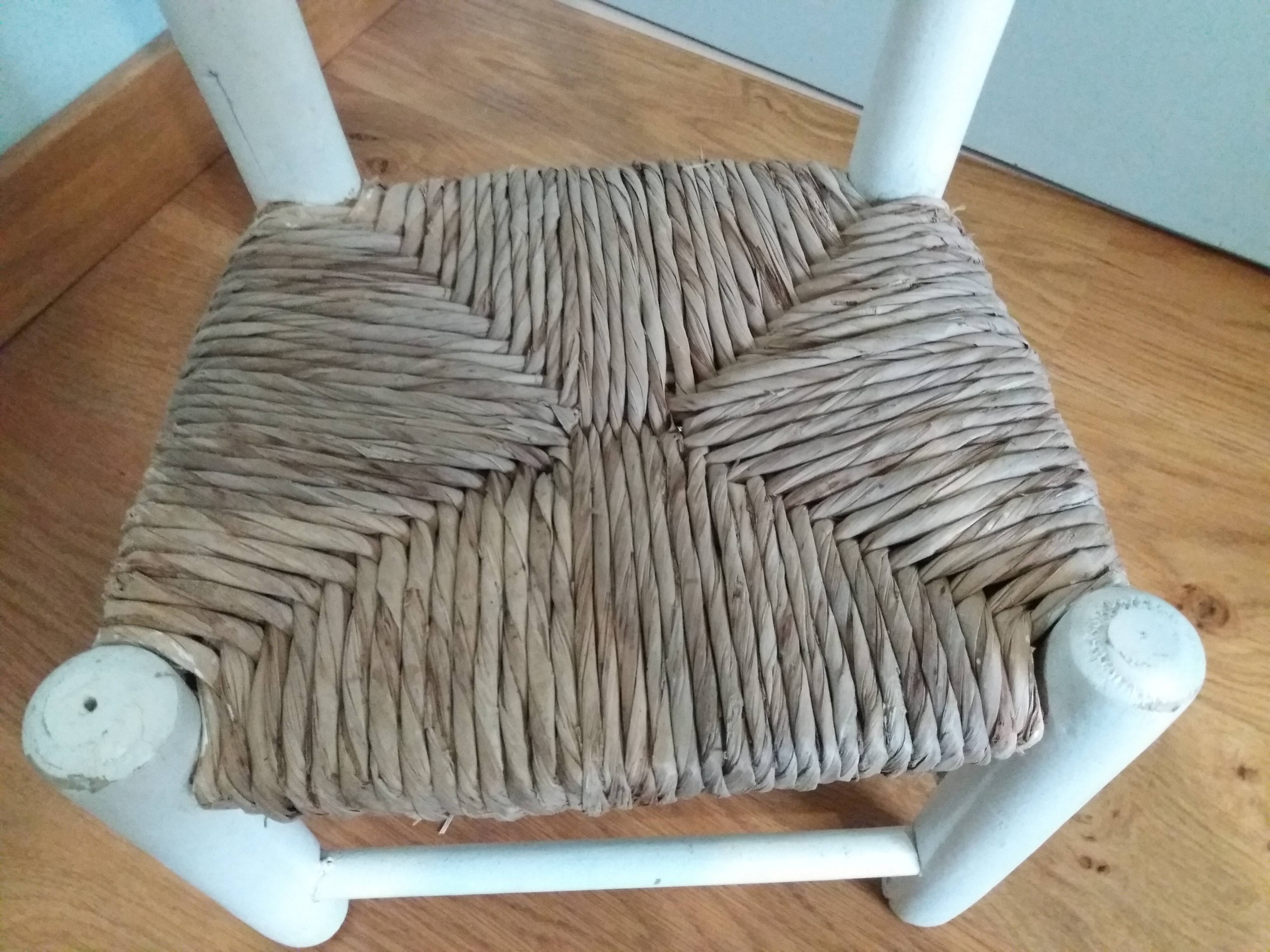 Chaise paillée enfant