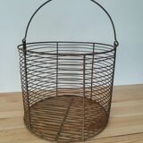 Round basket in vintage mesh metal