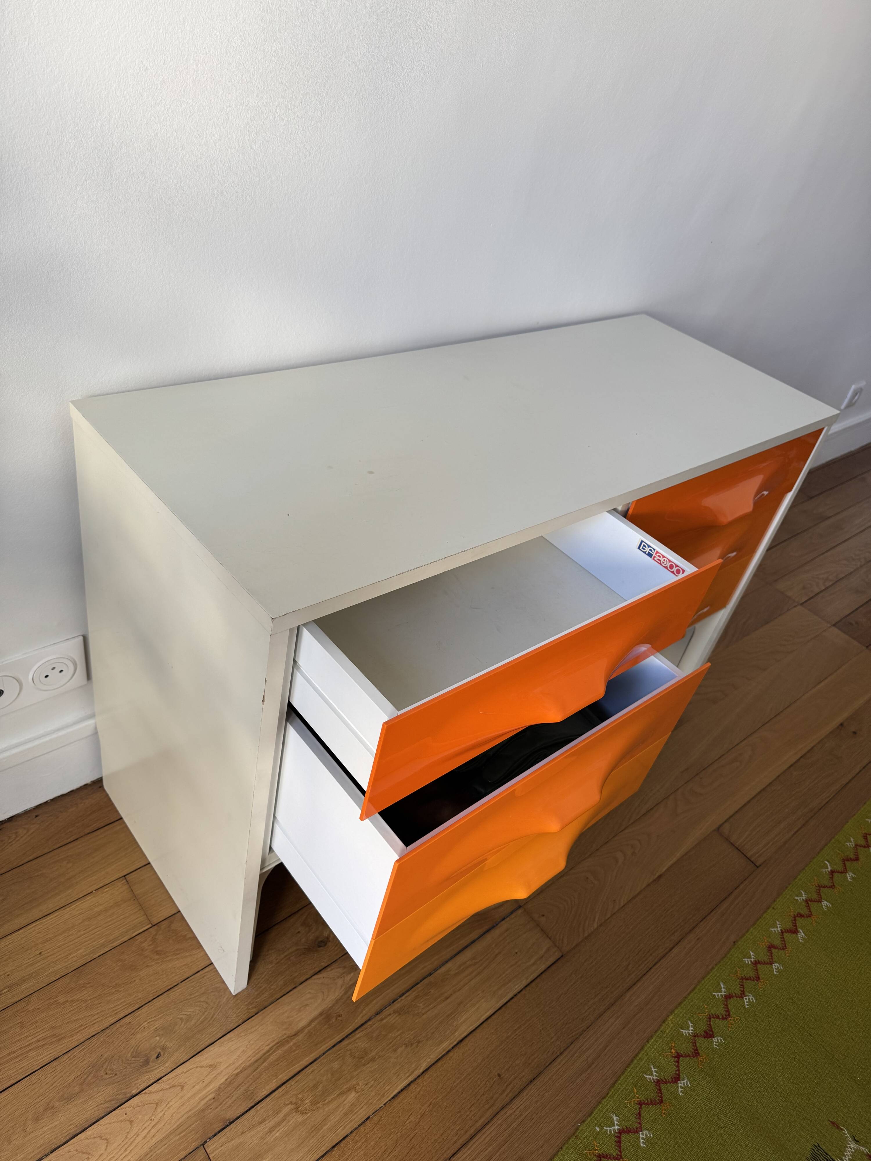 Raymond Loewy chest of drawers, Series "DF-2000", c. 1967