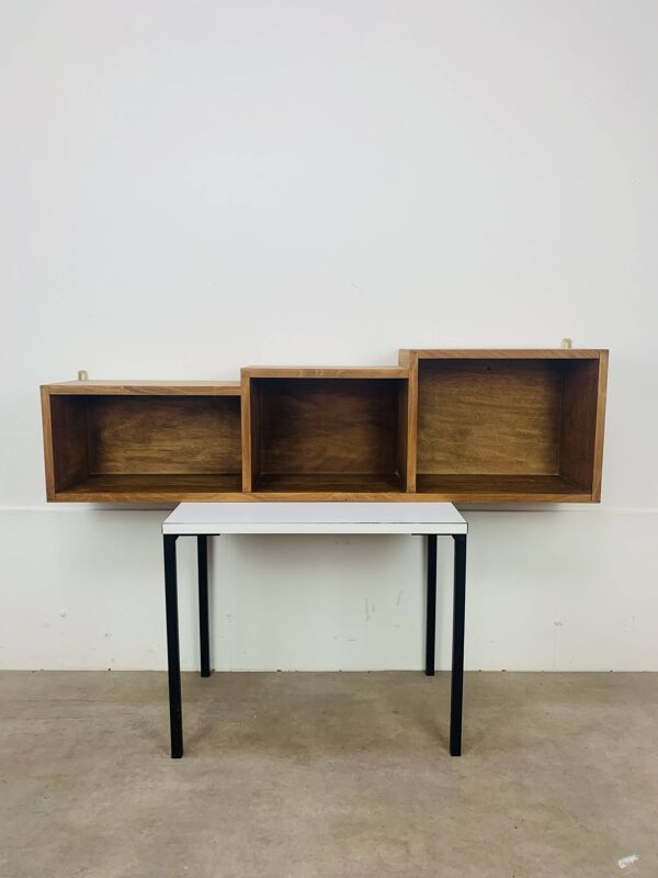 Etagère murale scandinave asymétrique, trois caissons, années 60