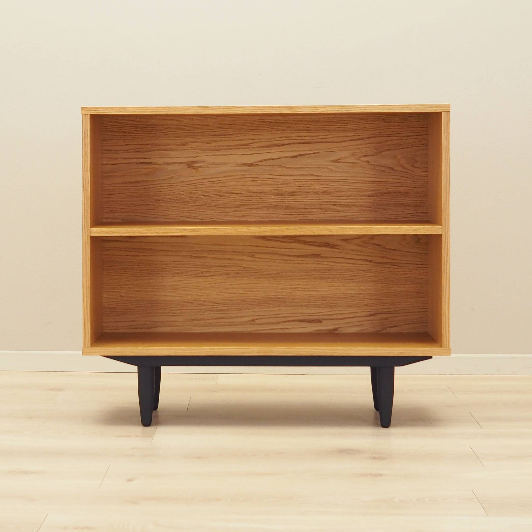 Bibliothèque en chêne, design danois, années 1990, production : Danemark