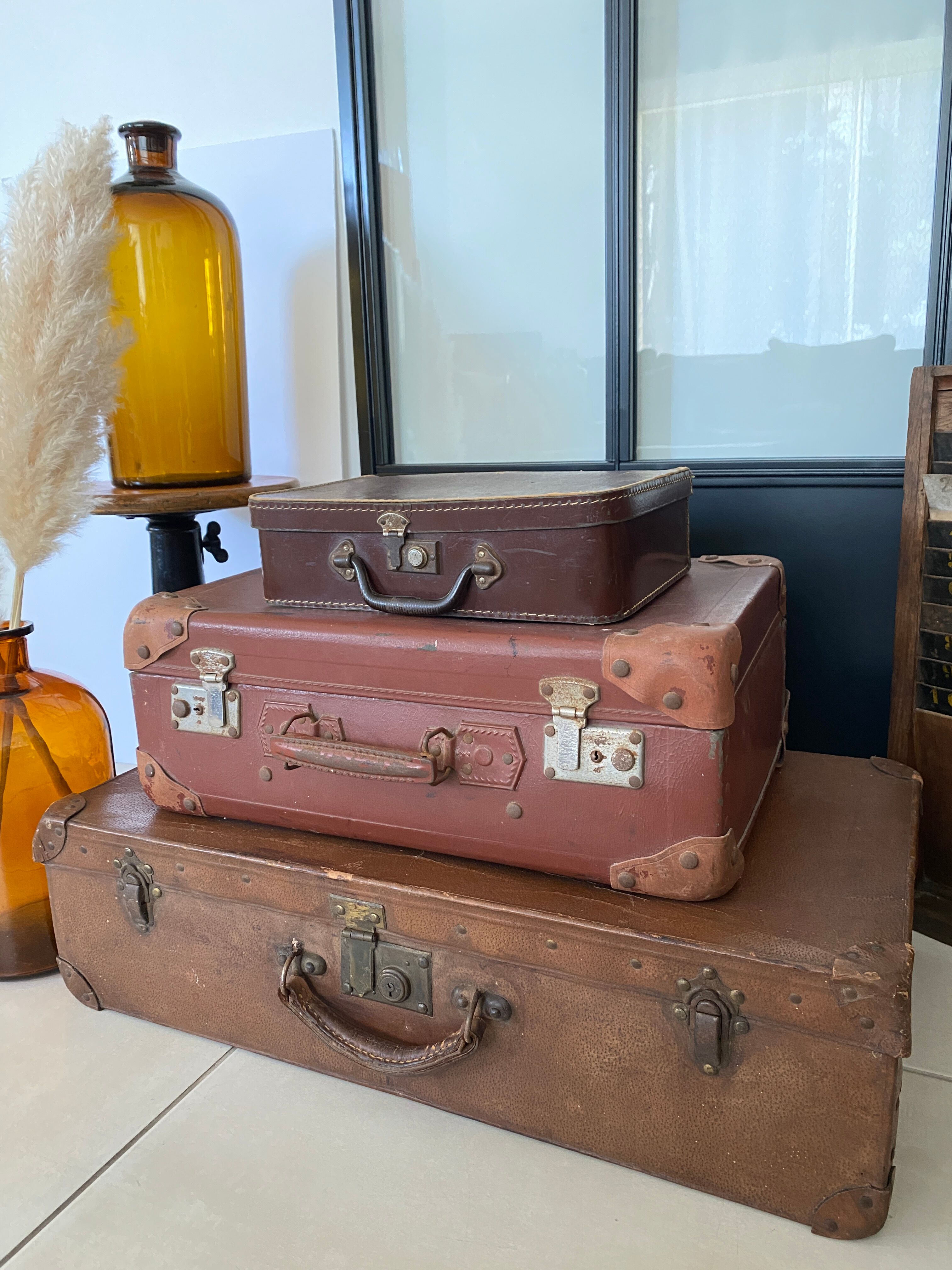 Set of 3 vintage suitcases