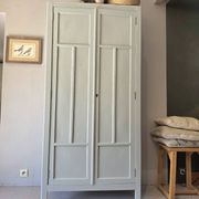 Armoire parisienne