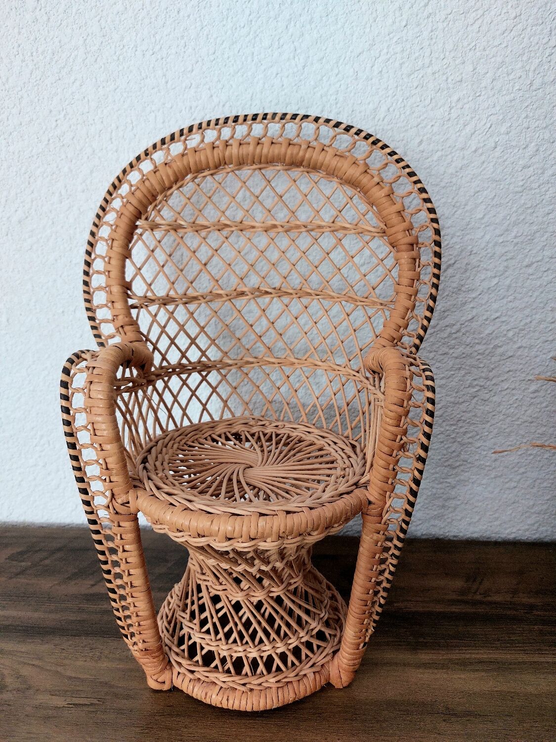 Small emmanuelle armchair for vintage doll wicker / rattan new