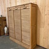 Sliding notary filing cabinet