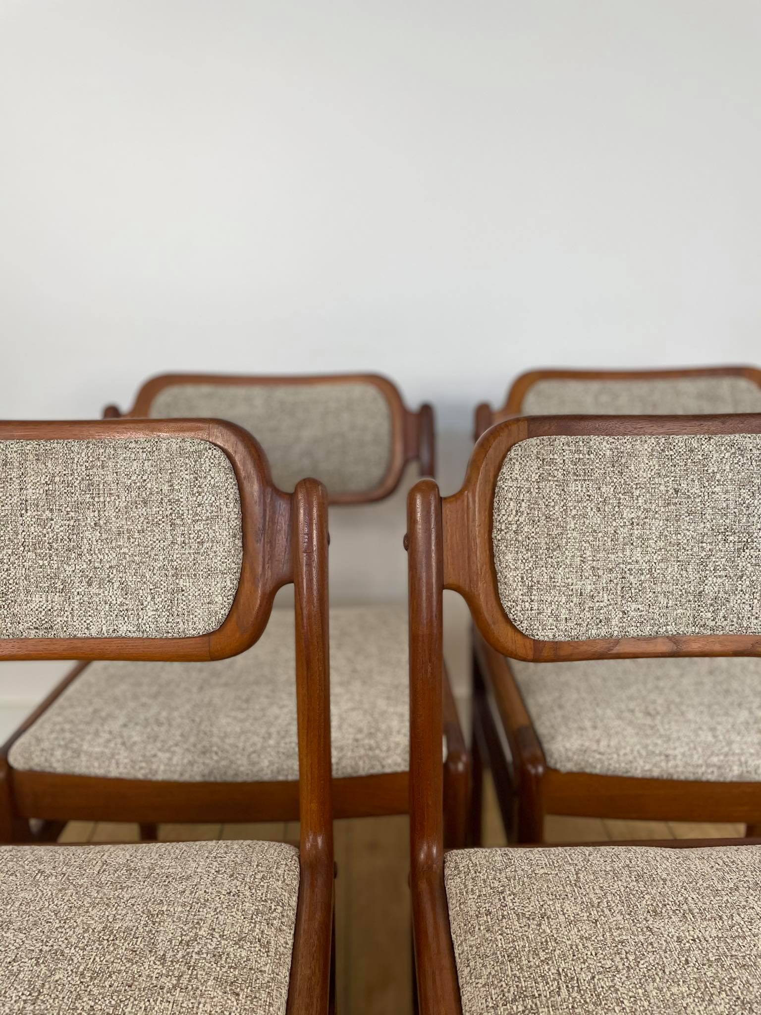 Set of 4 rosewood chairs Johannes Andersen