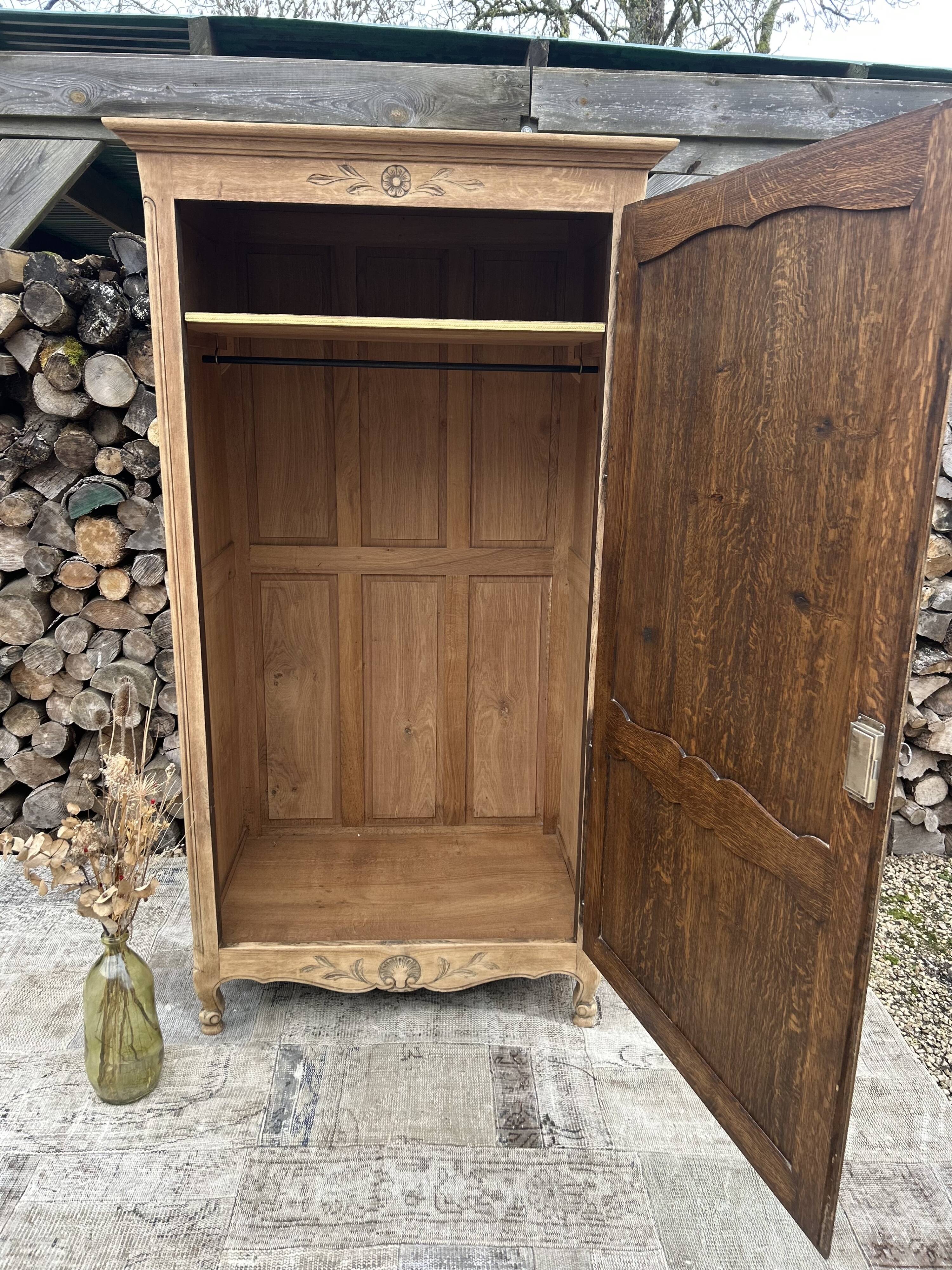 Bonnetière chêne massif rénové