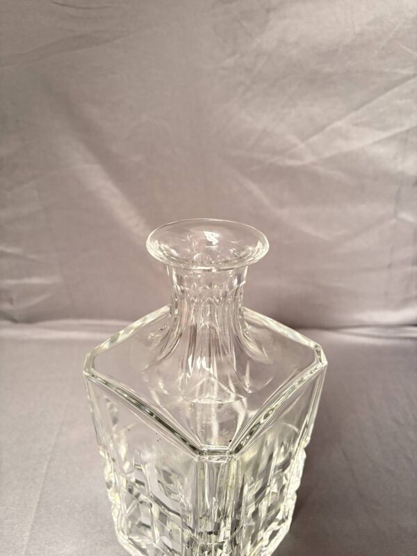 Carafe à whisky en cristal Saint Louis modèle Manhattan, années 80