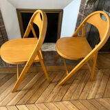 Set of chairs