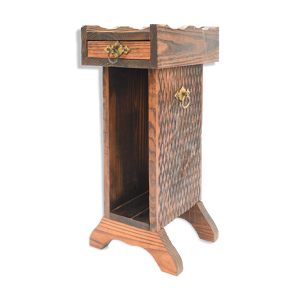 table chevet style