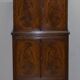Cabinet à boissons flammé en acajou et satin style Sheraton Revival