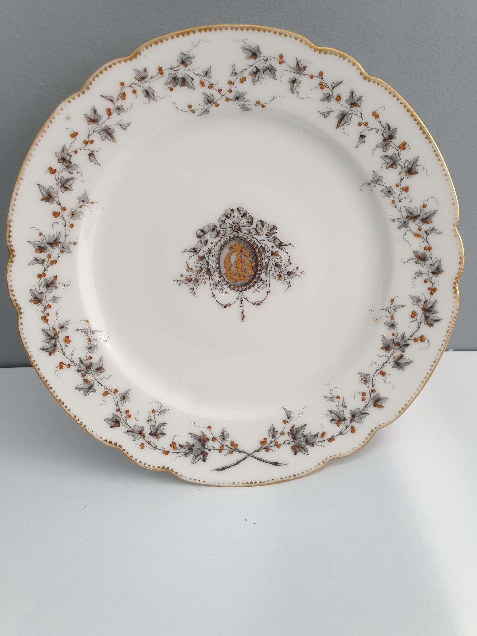 Two antique porcelain plates from Paris The crystal staircase