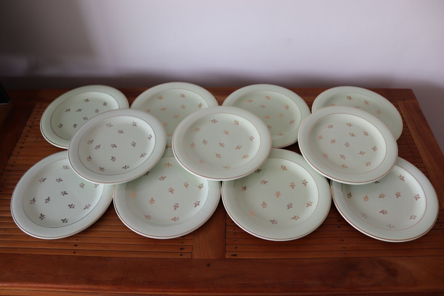 11 assiettes à dessert mint salins