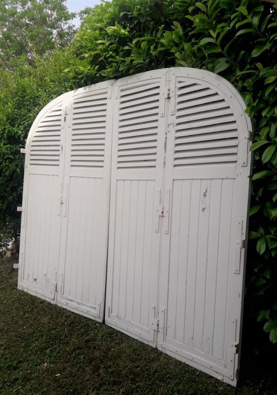 Arched shutters oak louvers H226xW277 4 leaves