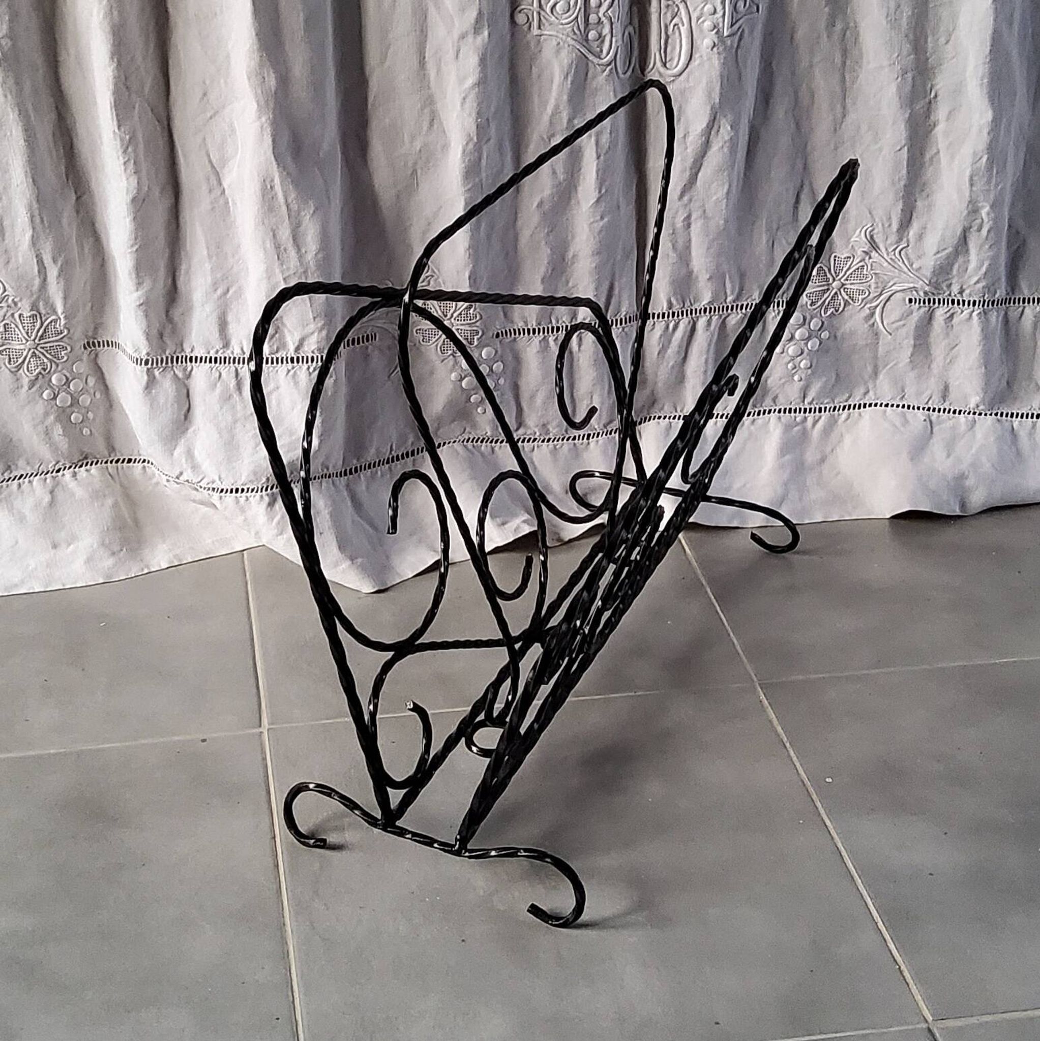 1960s magazine rack