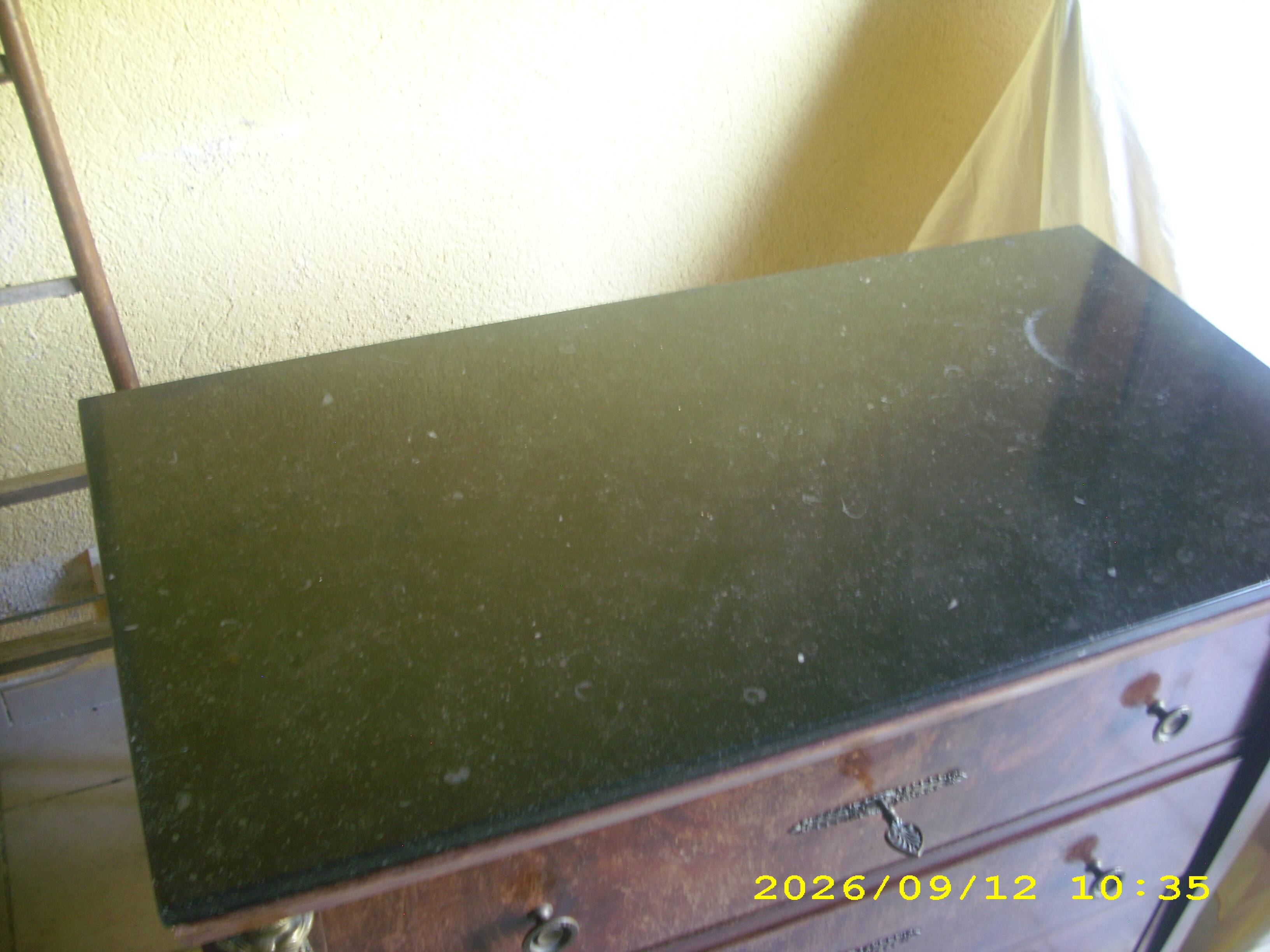 Commode style Empire