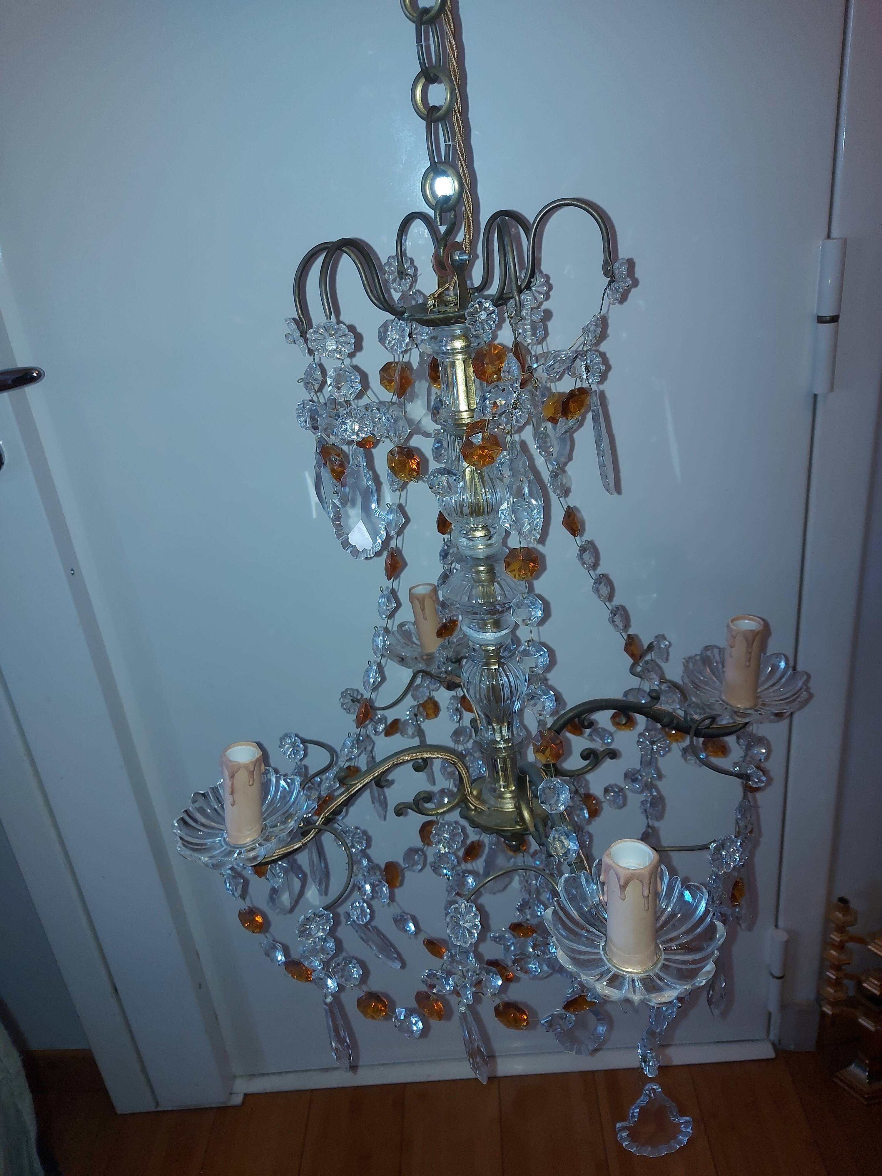 Chandelier to, colored crystal tassels