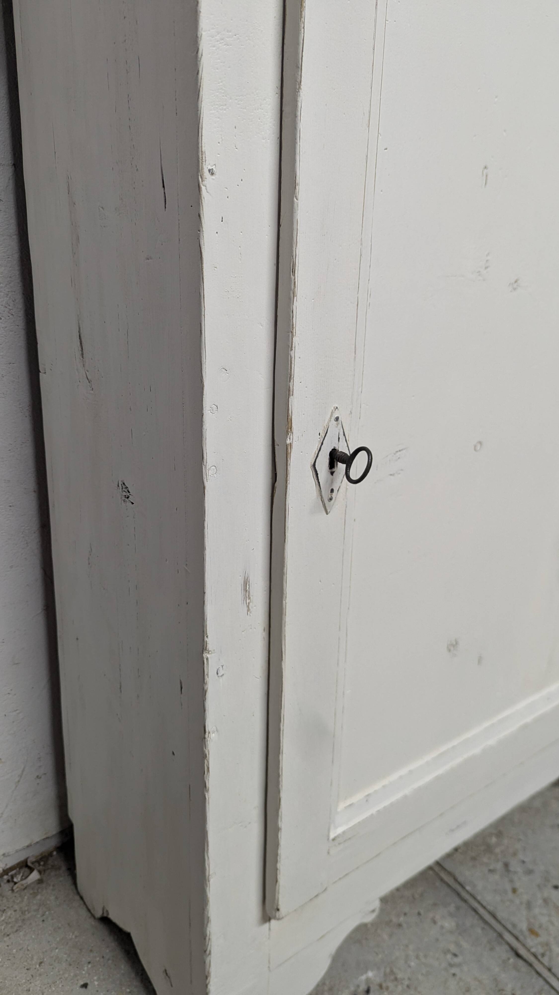 Old vintage Parisian pine patina buffet