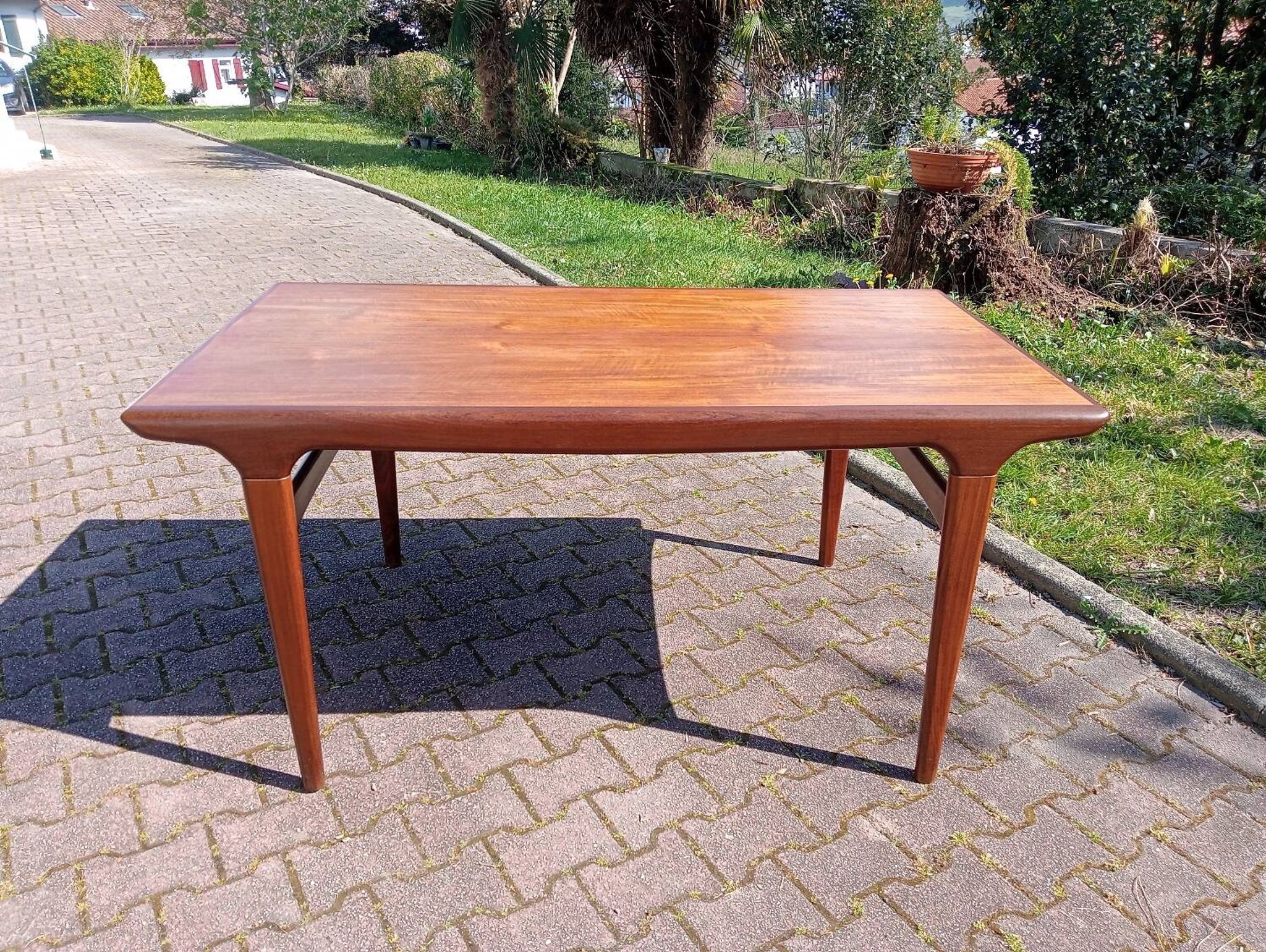 Johannes Andersen table
