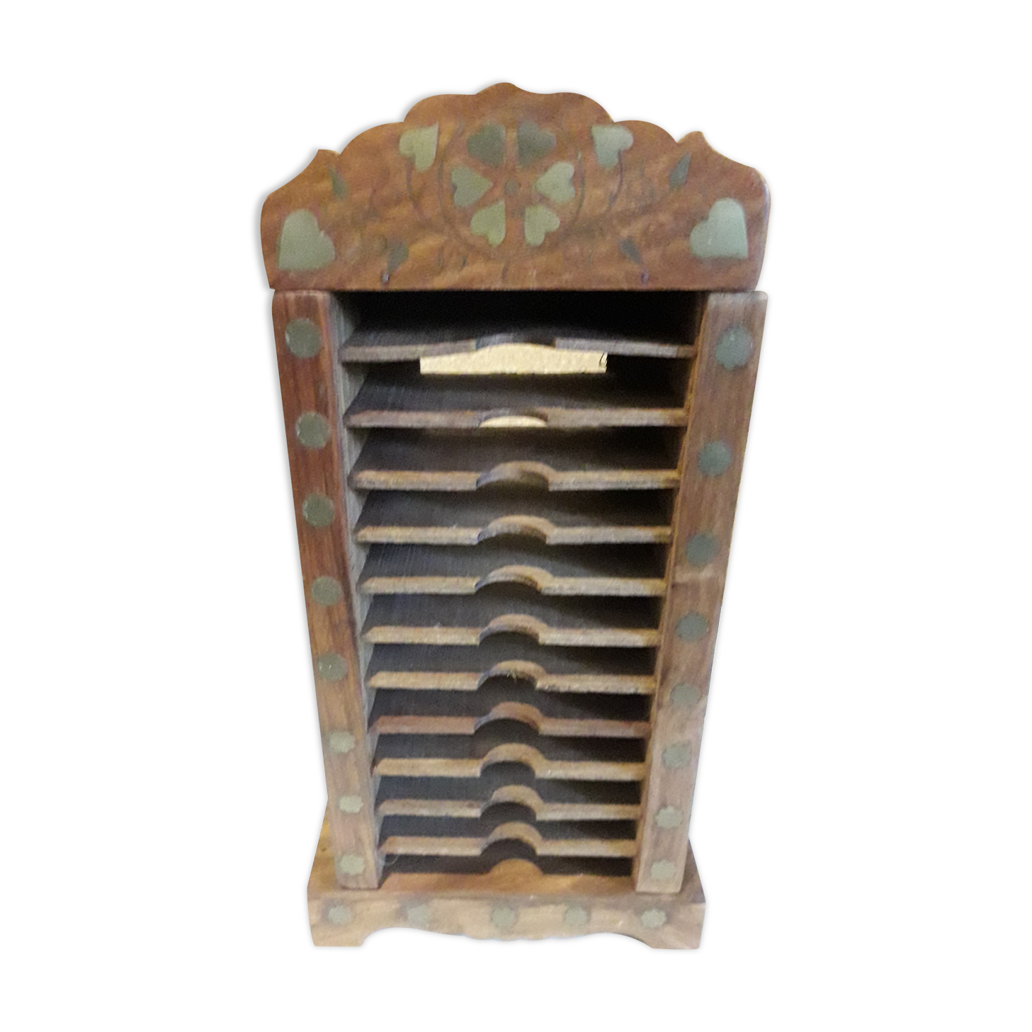 Small wooden shelf decorated brass to store audio cassettes "K7"