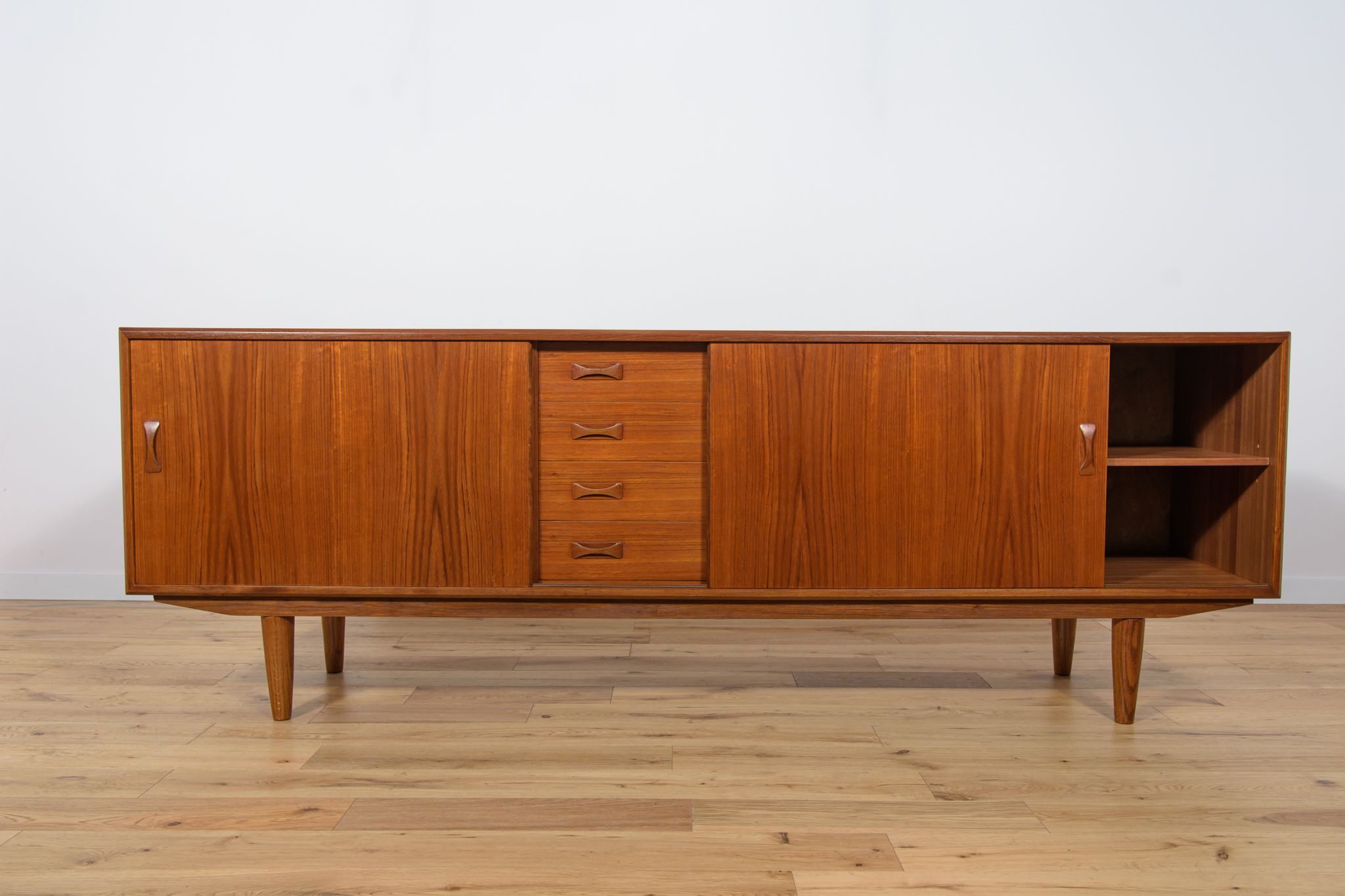 Enfilade en teck de Clausen & Son, années 1960