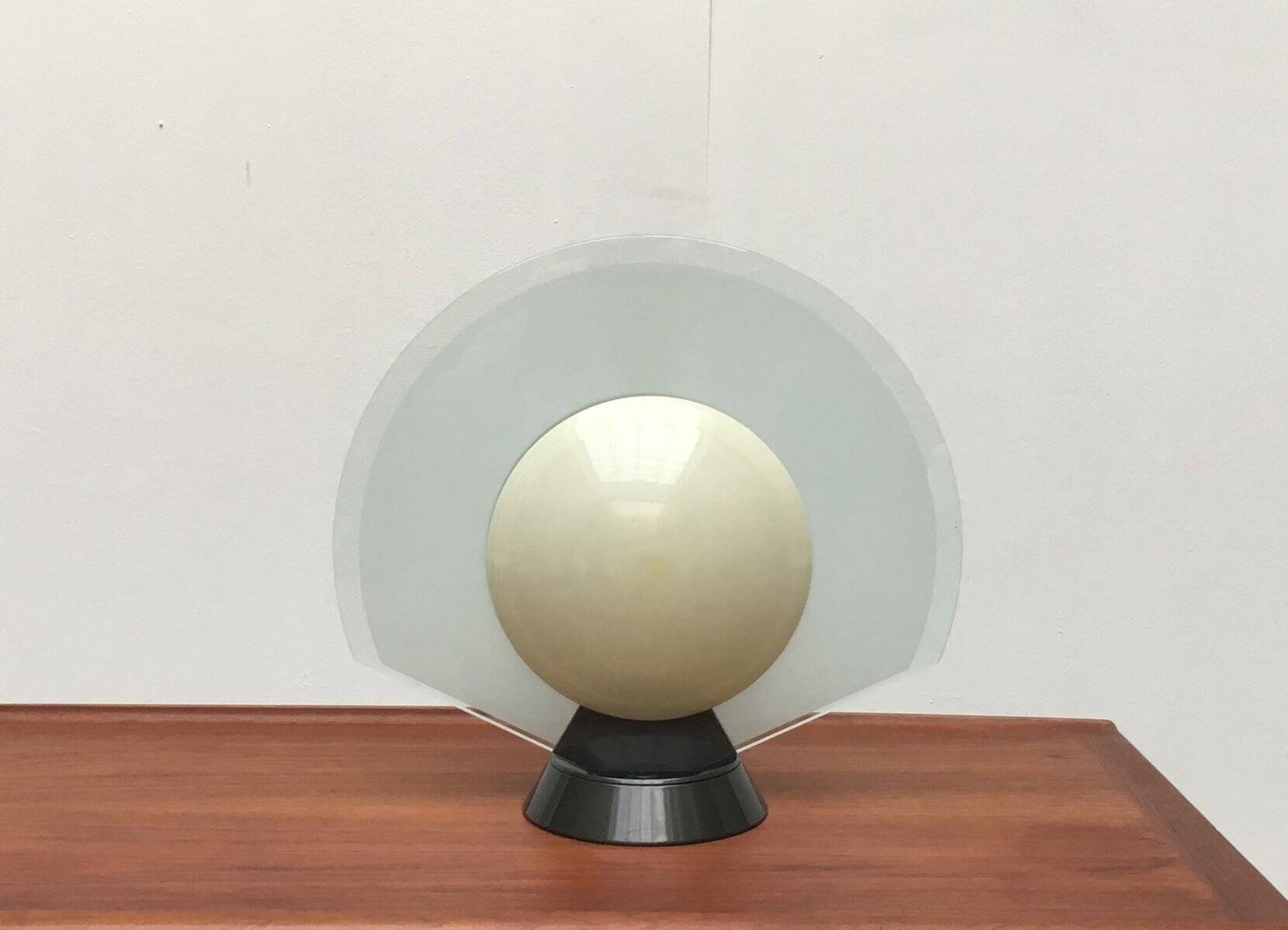Postmodern table lamp Tikal by P.G. Ramella for Arteluce, 1980s.