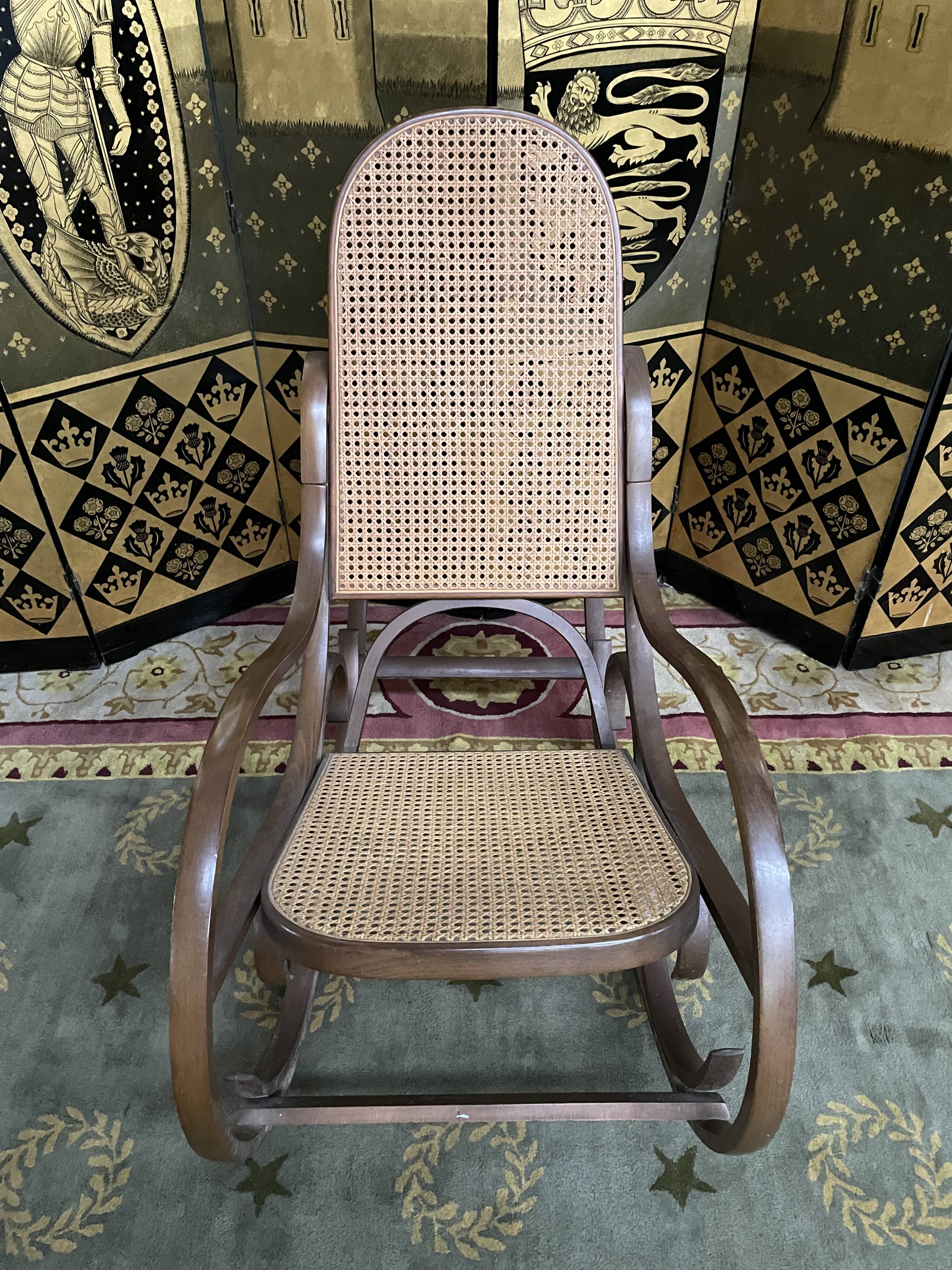 Rocking-chair in canning