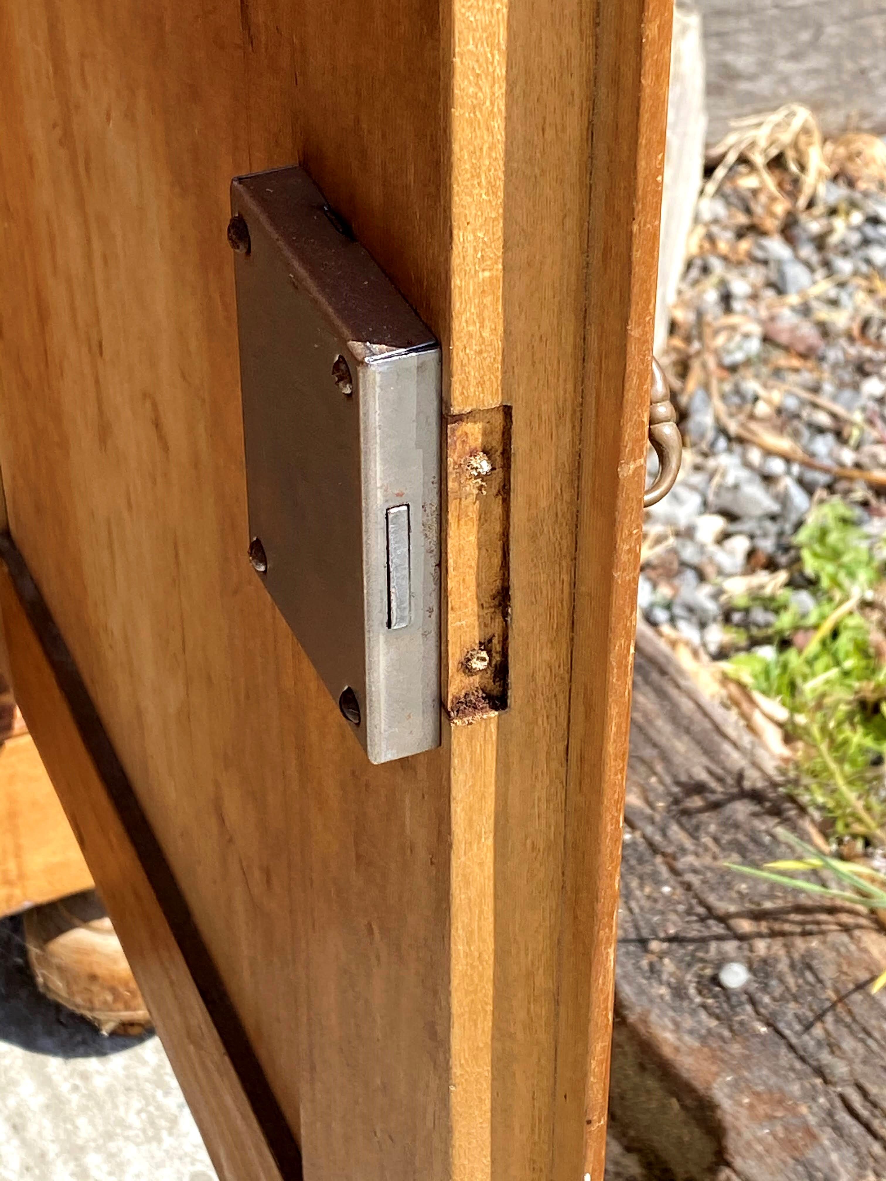 Two-body buffet croat