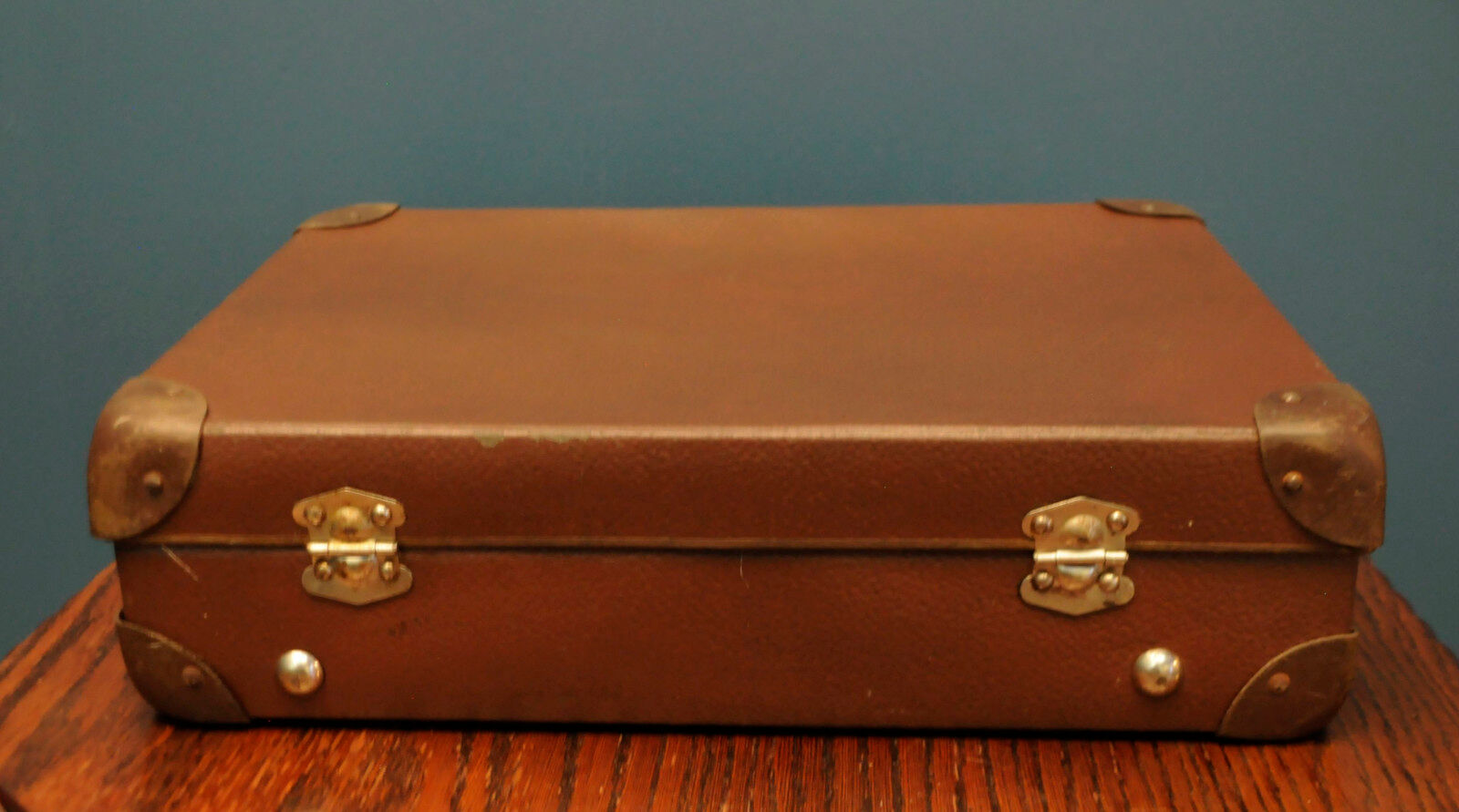 Retro suitcase 60s 70s vintage