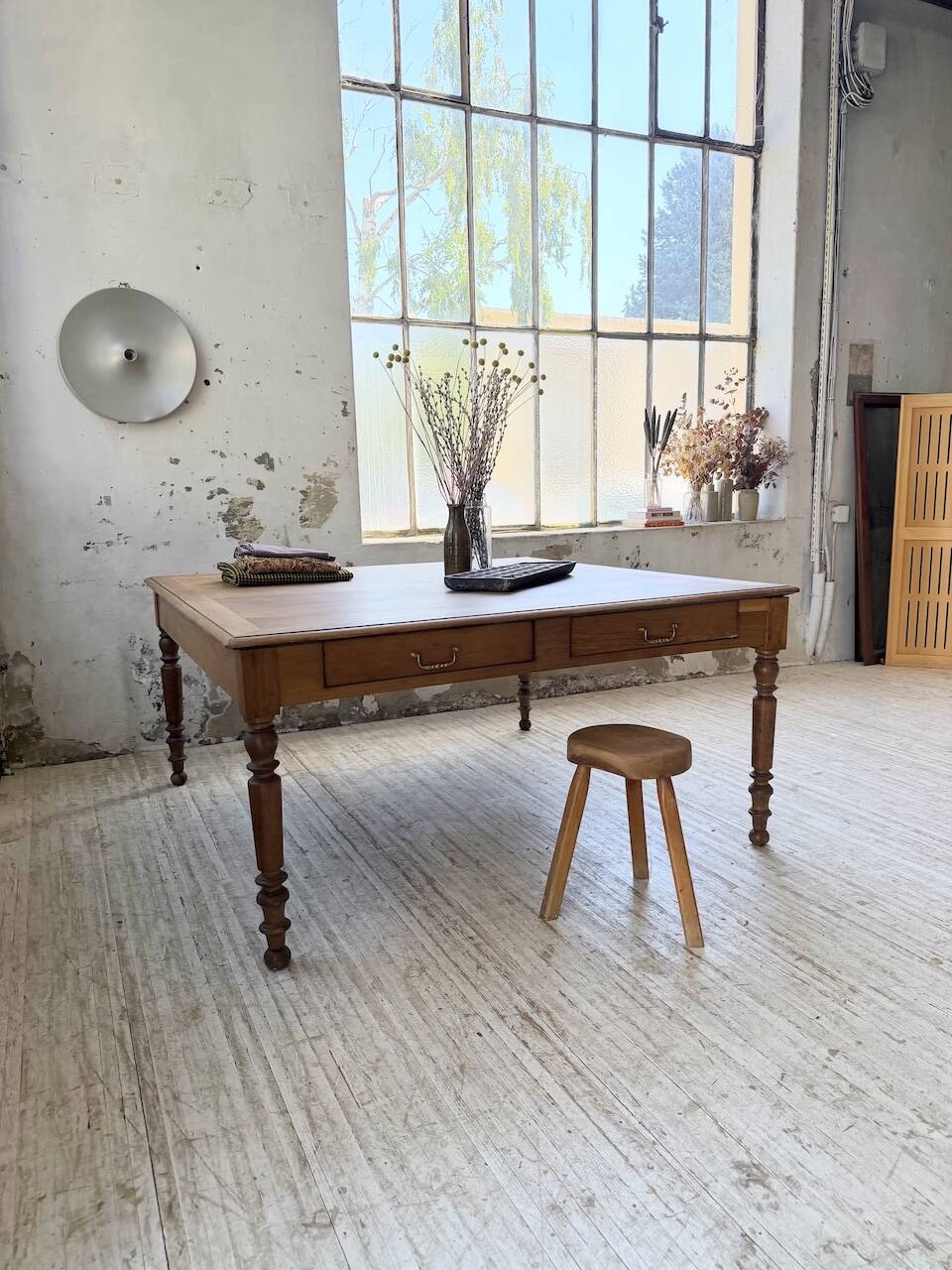 Grande table de ferme XL chêne « carrée » conférence 1950