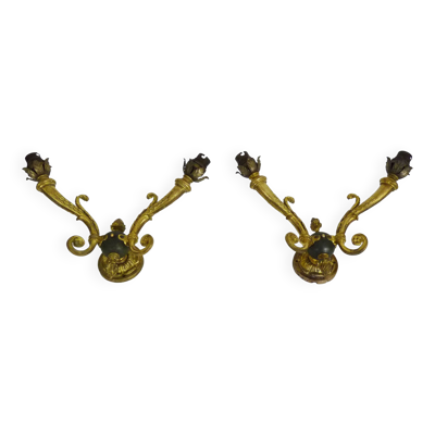 Paire d'appliques murales style Empire double feux en bronze