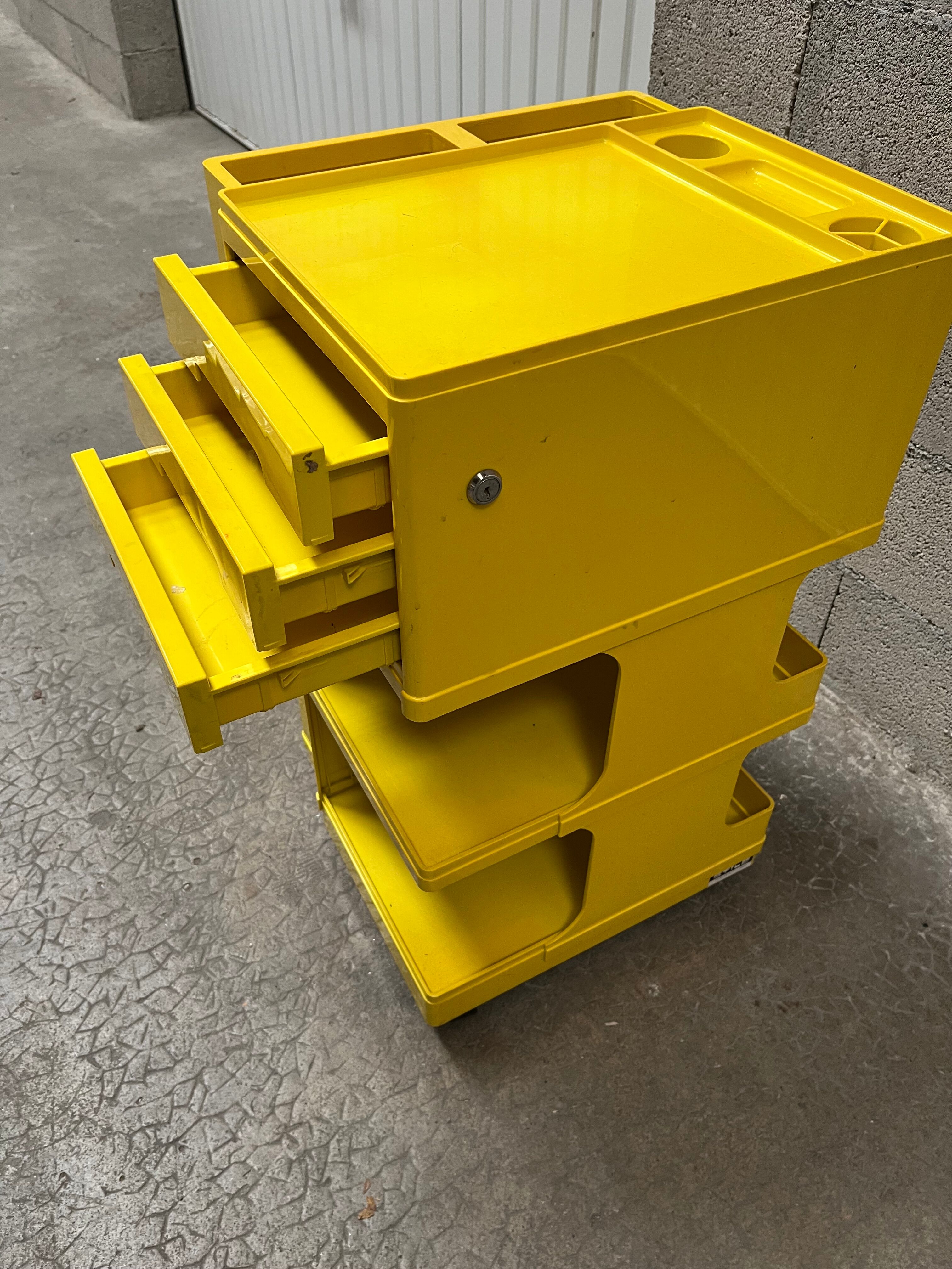 Service Design trolley Giovanni Pelis 1970