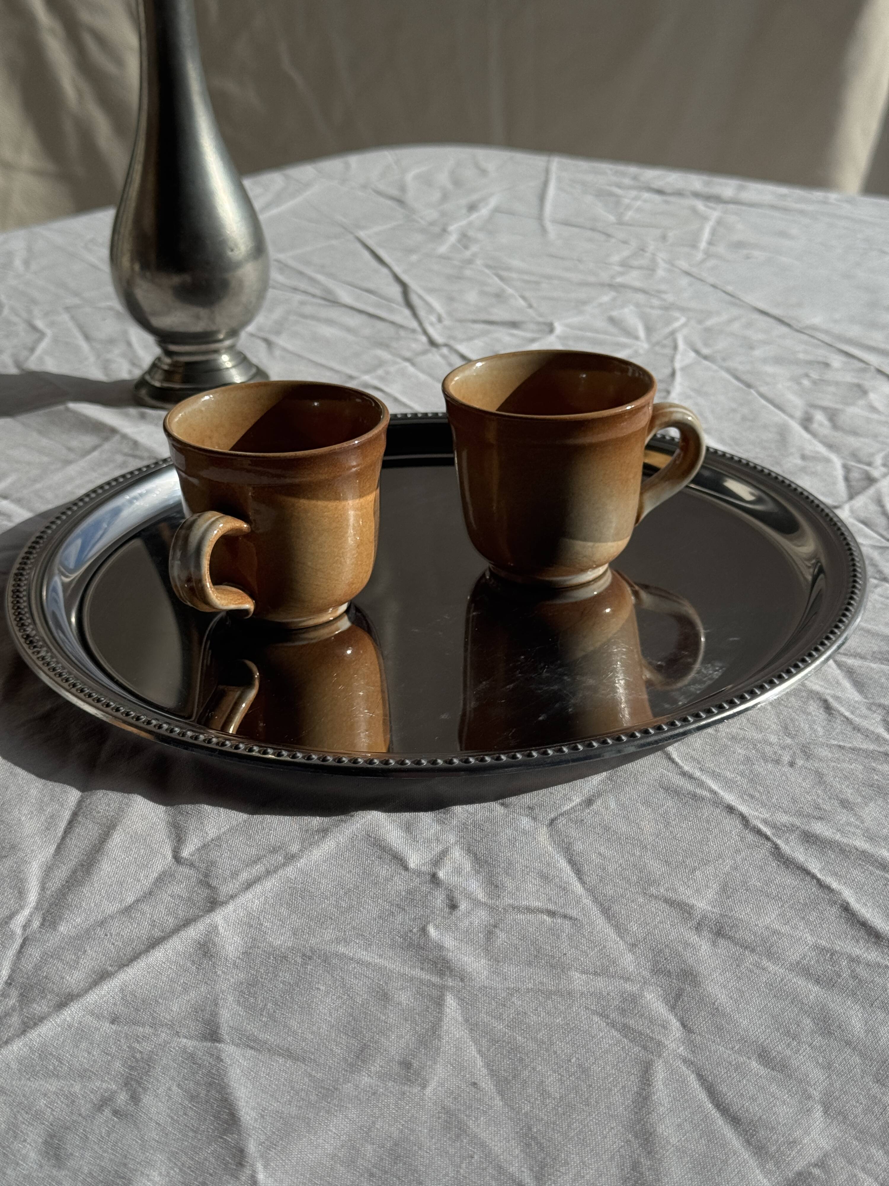 Lot de 11 tasses à café en grès à anse
