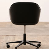 Vitra softshell office chair design by Ronan & Erwan Bouroullec.