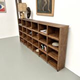 Meuble de métier ancien à 24 casiers