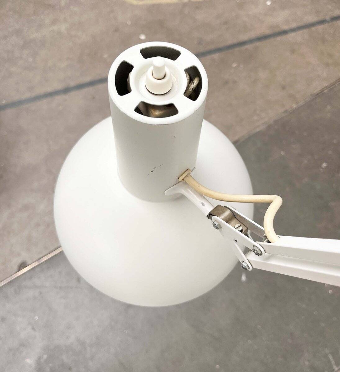 Mid-Century Modern It Task Wall Lamp from Louis Poulsen, 1970s